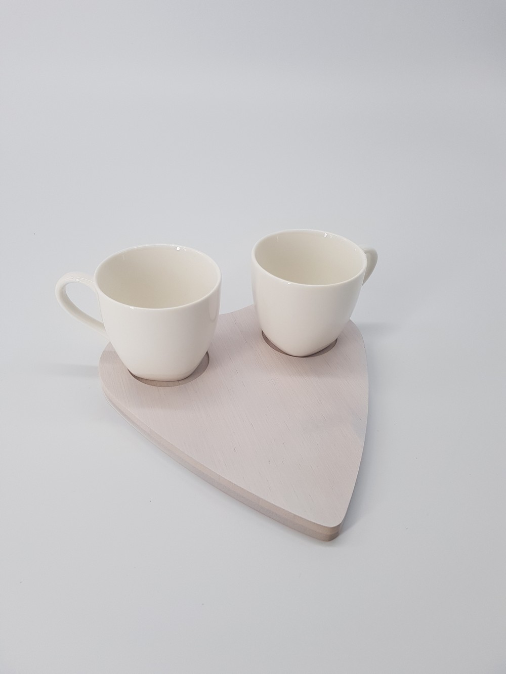 matches21 - Set di 2 tazze da caffè, motivo: cuori e fiori, in porcellana, 13 x 9 cm, 355 ml