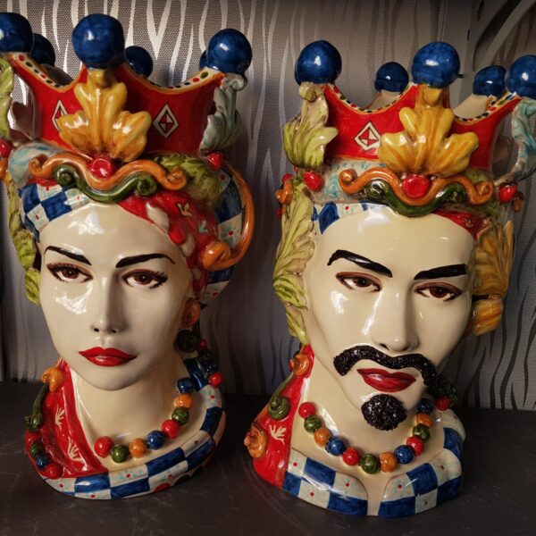 Coppia Testa di moro di caltagirone decoro foglia acanto carretto h.37cm